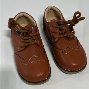 Toddlers Brown Dress Shoes